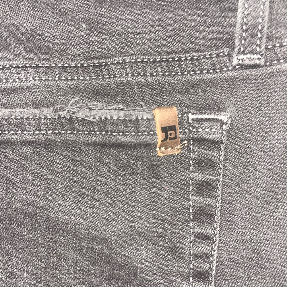 JOE'S Jeans The Jessie Easy Cutoff Denim Short
NWOT-$158 Sz 27-Wash-Lizabeth - Picture 13 of 13